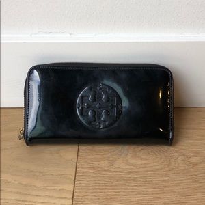 Tory Burch accordion wallet